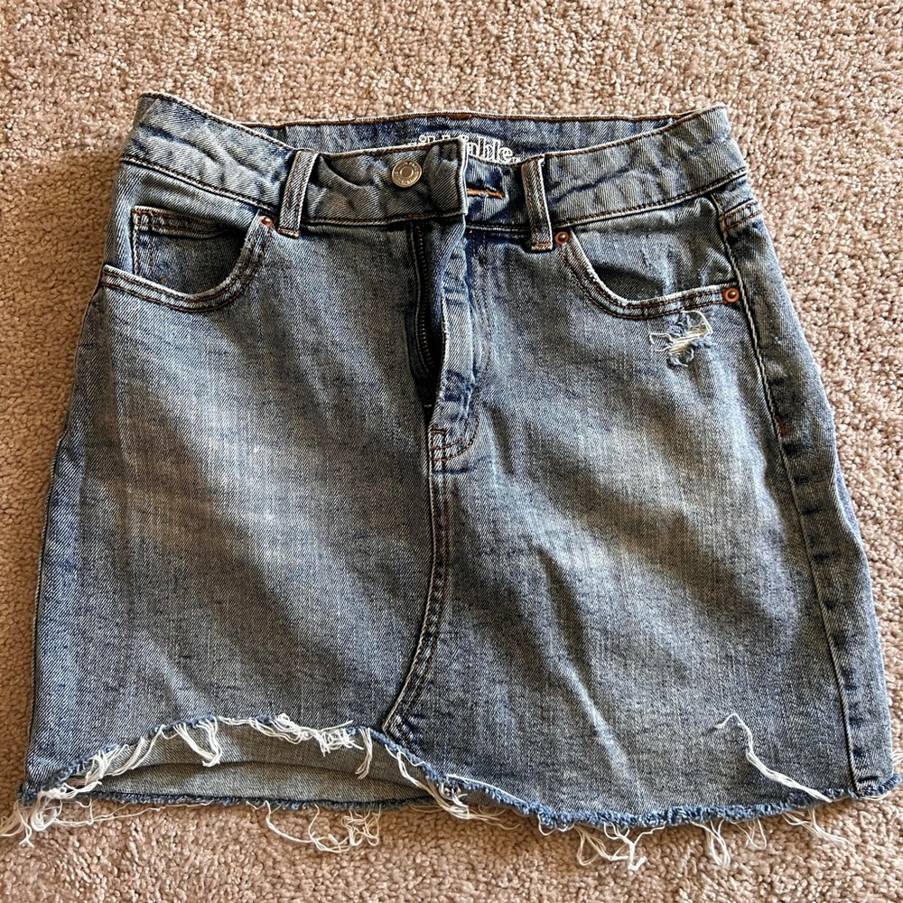 Wild fable Jean skirt size 4